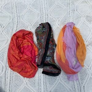 Set of three scarfs
